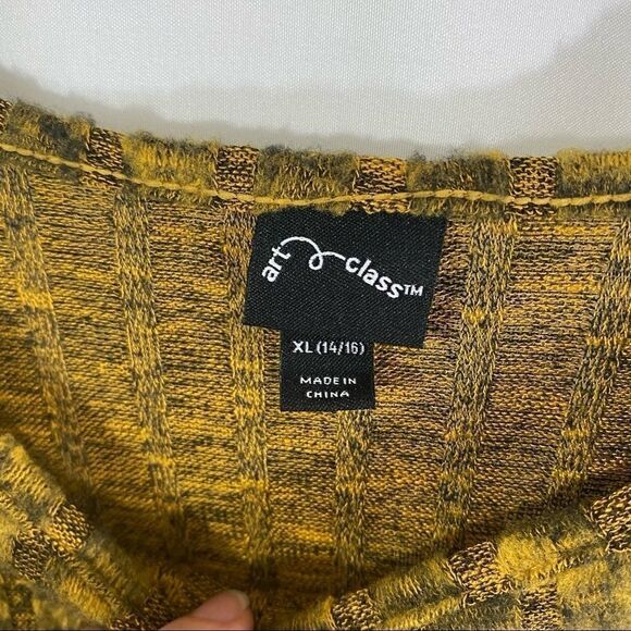 Art Class Girl’s Long Sleeve Puff Shoulder Ribbed Top - Picture 2 of 5